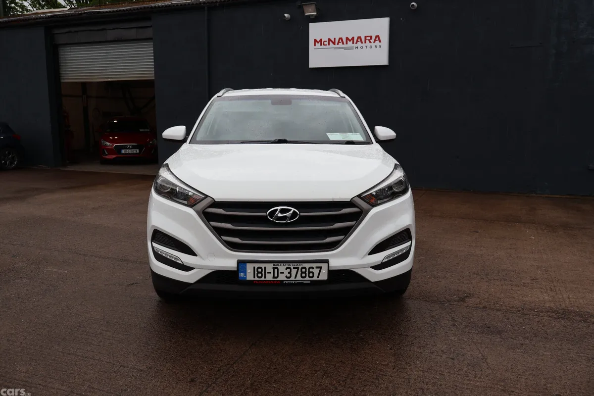 Hyundai Tucson SUV, Petrol, 2018, White