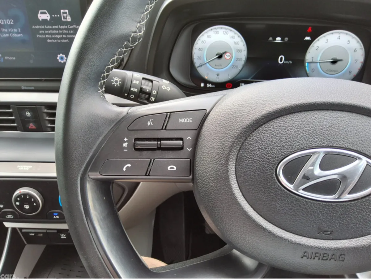 Hyundai i20 Hatchback, Petrol, 2022, Black