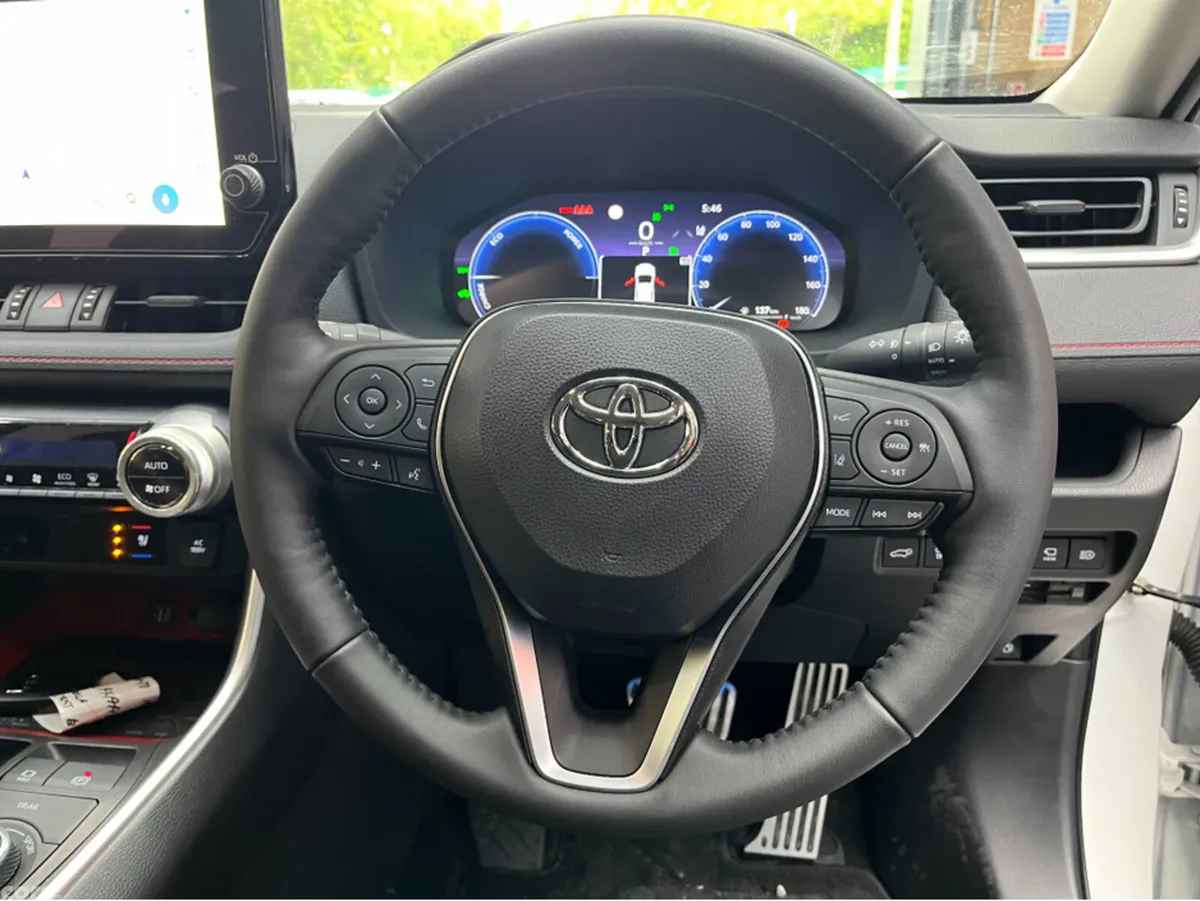 Toyota RAV4 SUV, Petrol Hybrid, 2025, White
