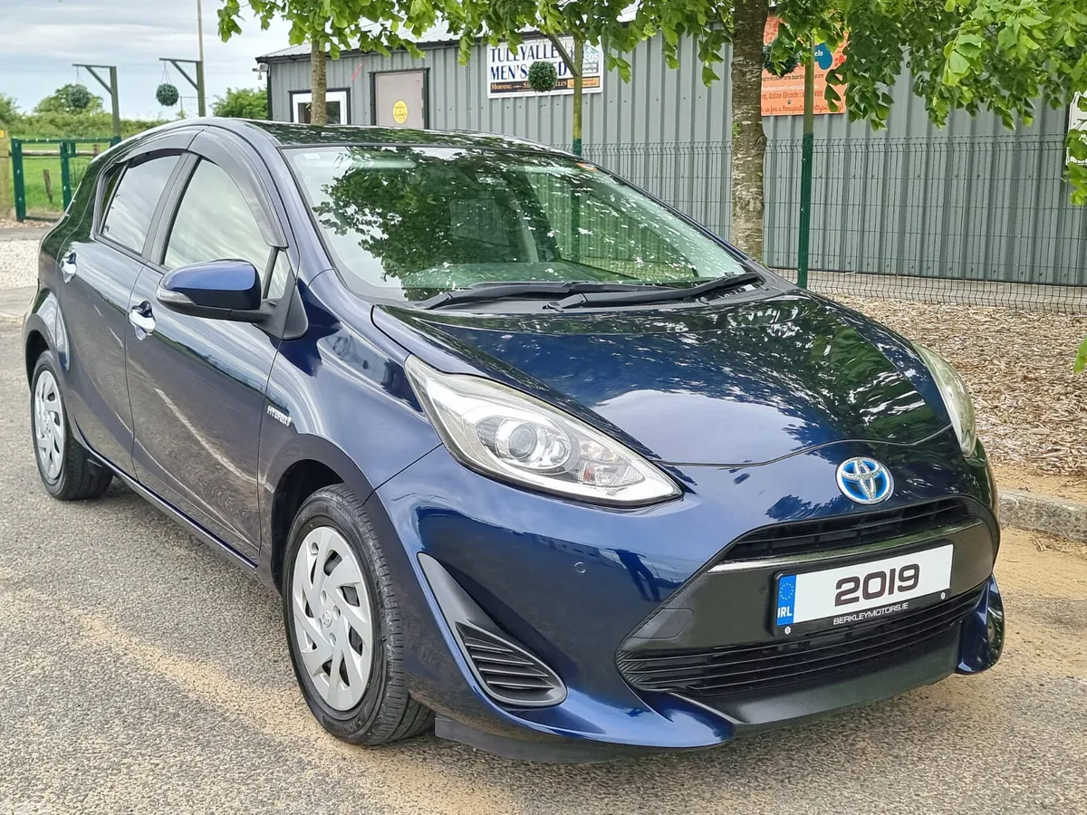 Toyota Aqua Hatchback, Petrol Hybrid, 2019, Blue
