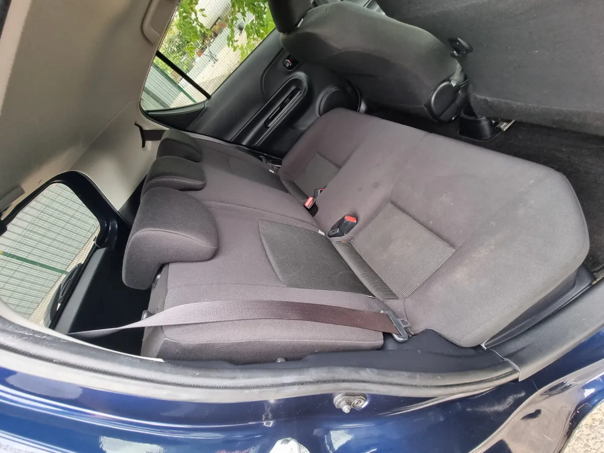 Toyota Aqua Hatchback, Petrol Hybrid, 2019, Blue