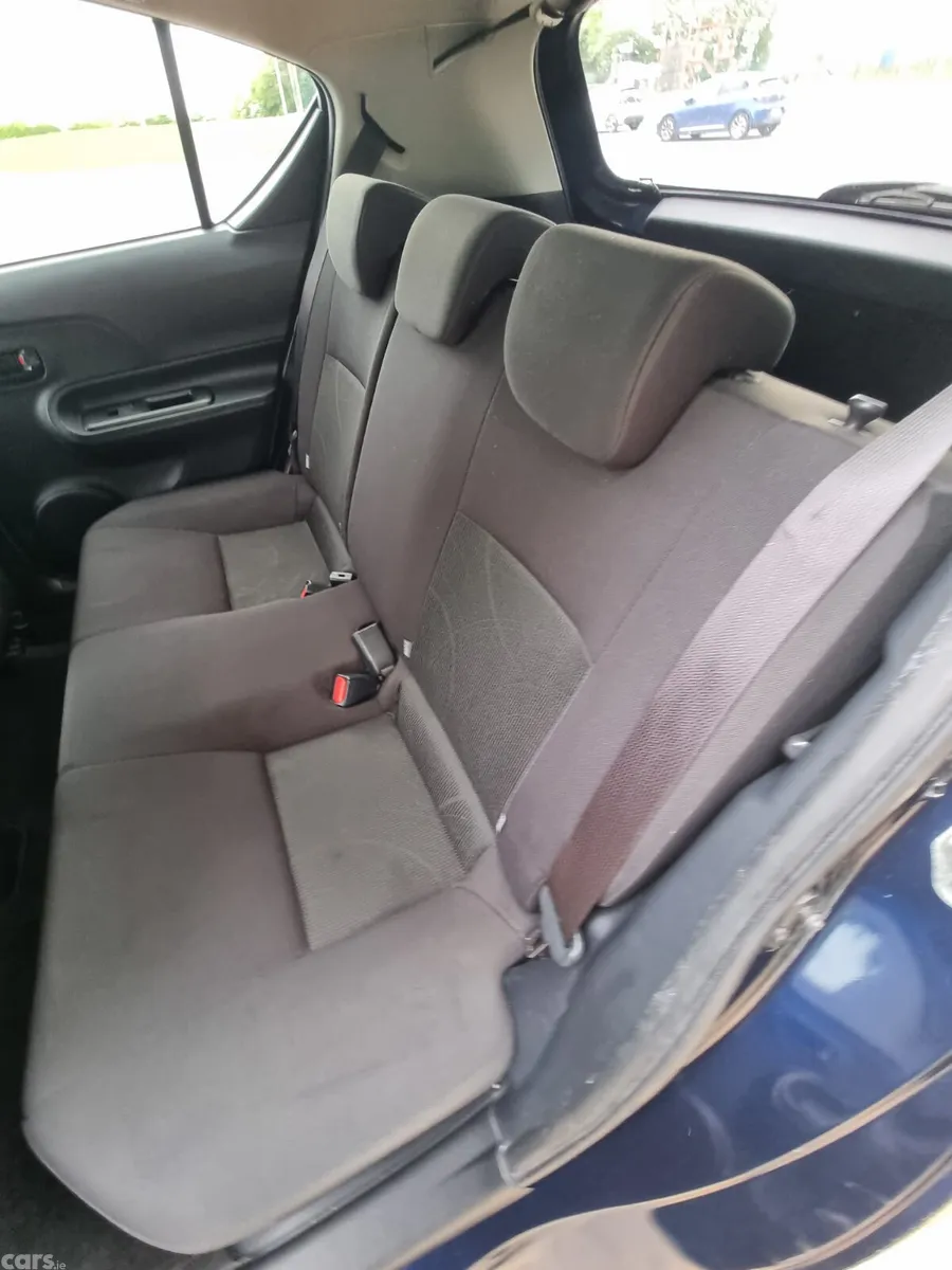 Toyota Aqua Hatchback, Petrol Hybrid, 2019, Blue
