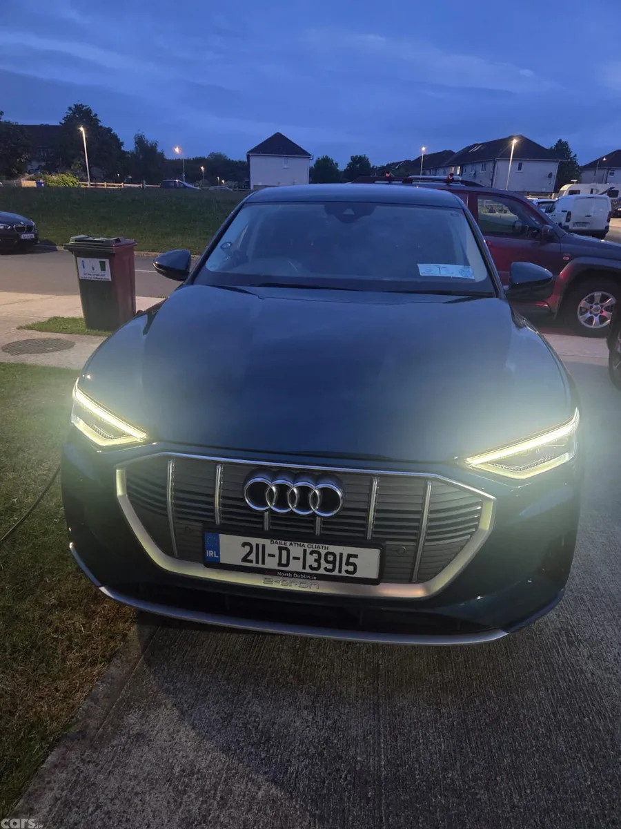 Audi e-tron Estate/Jeep, Electric, 2021, Blue