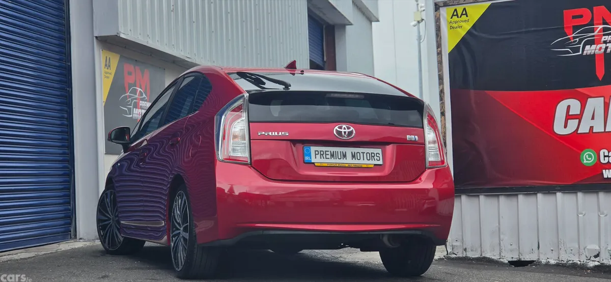 Toyota Prius Hatchback, Petrol Hybrid, 2014, Red