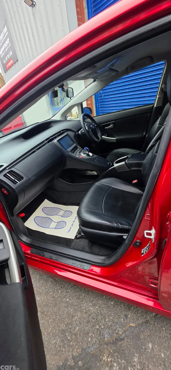 Toyota Prius Hatchback, Petrol Hybrid, 2014, Red