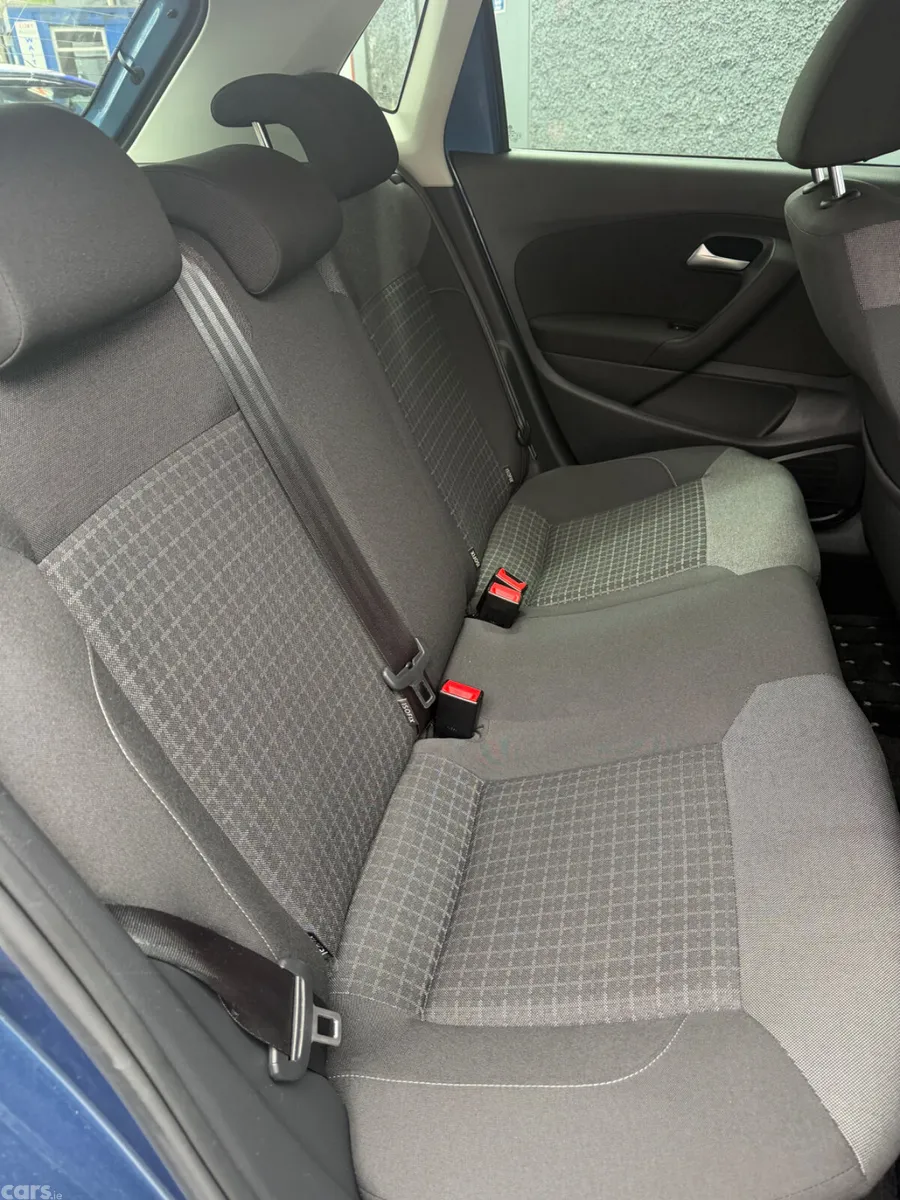 Volkswagen Polo Hatchback, Petrol, 2016, Blue