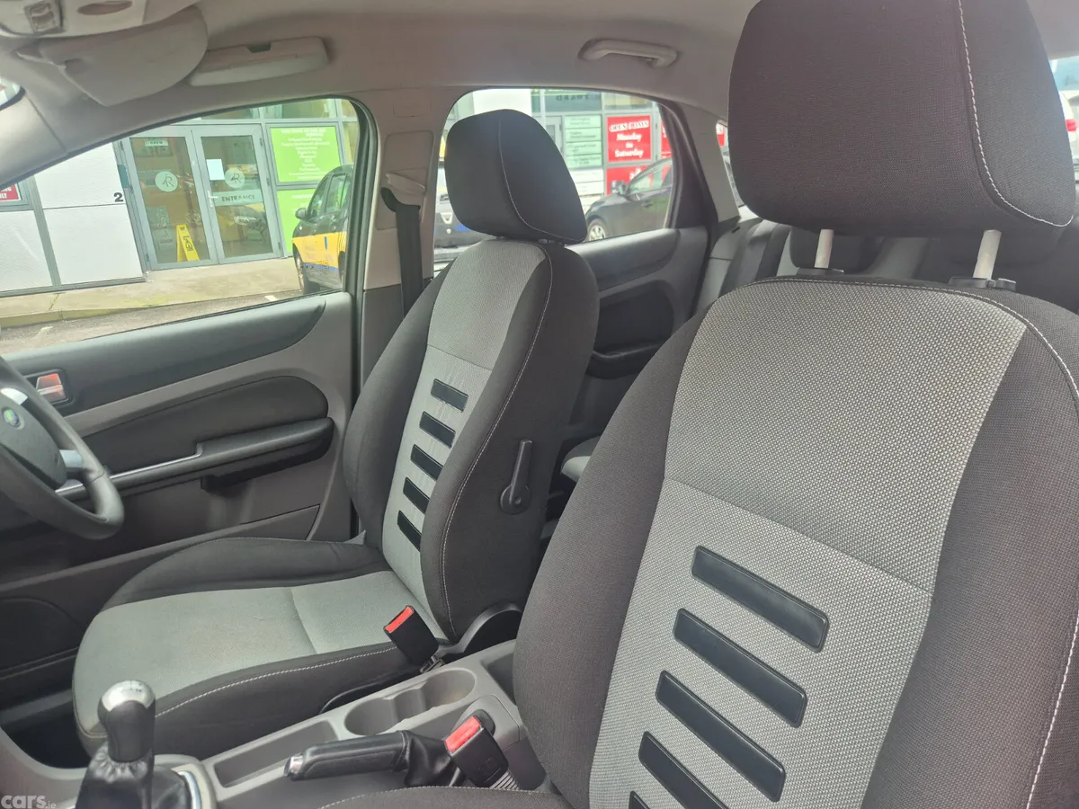 Ford Focus Hatchback, Diesel, 2011, Black