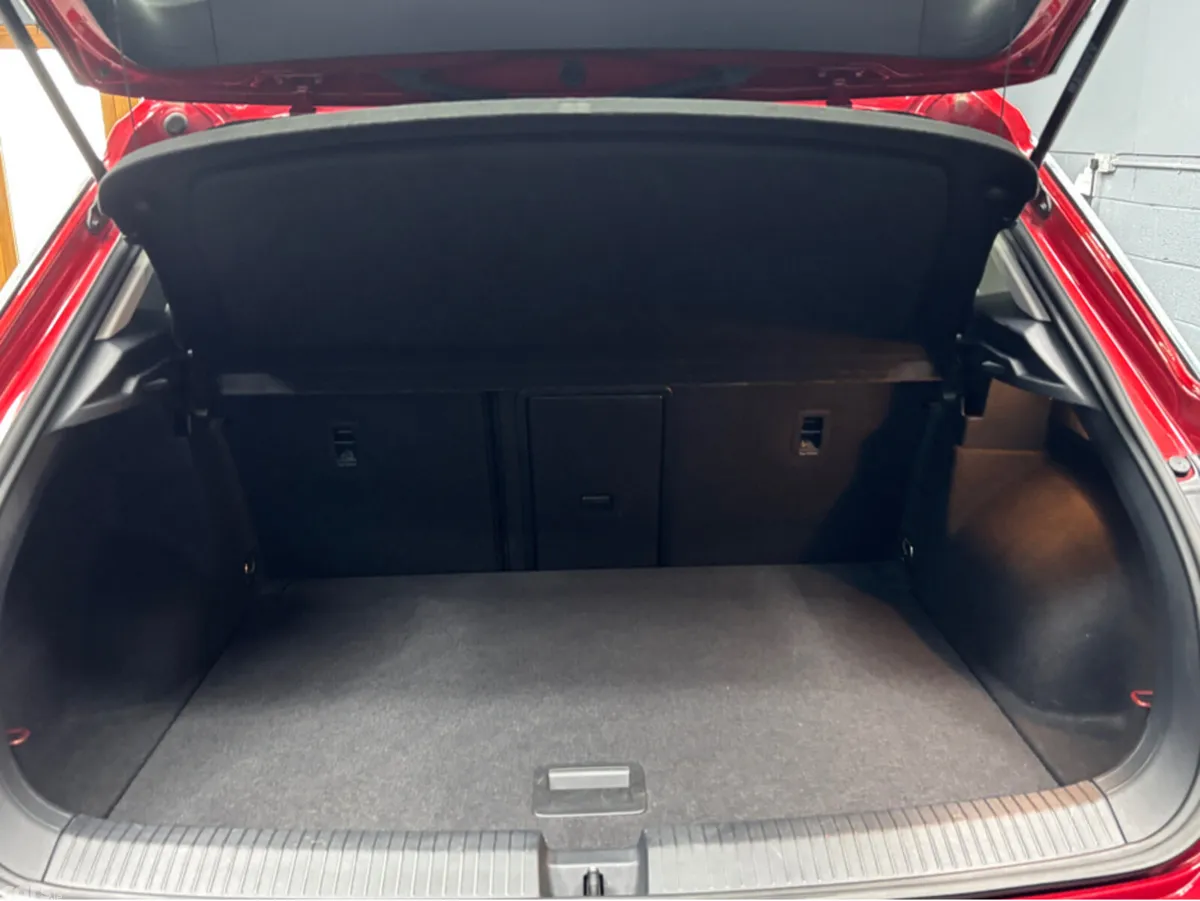 Volkswagen T-Roc SUV, Diesel, 2023, Red