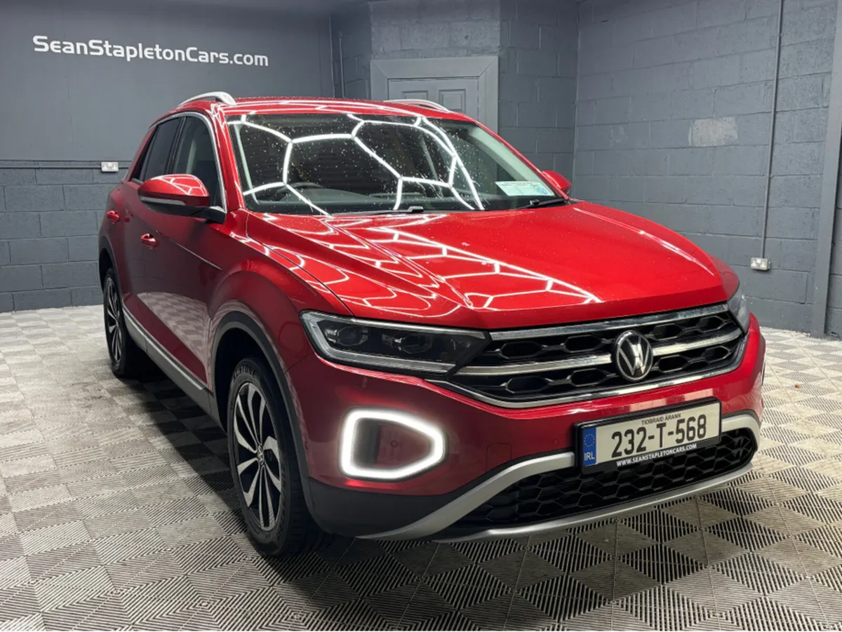 Volkswagen T-Roc SUV, Diesel, 2023, Red