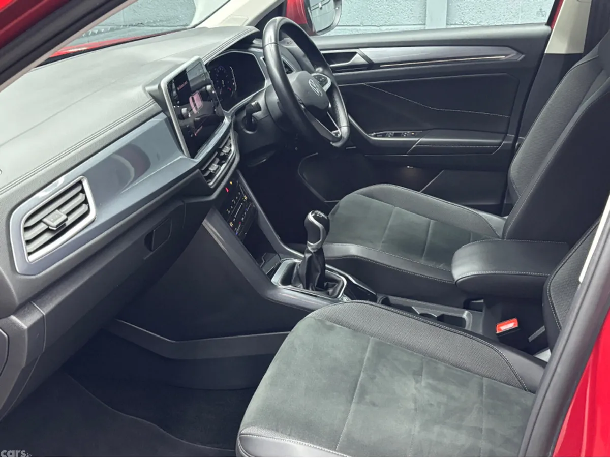 Volkswagen T-Roc SUV, Diesel, 2023, Red