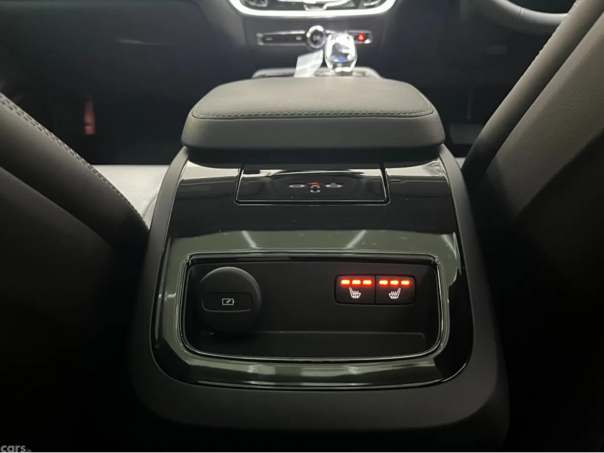 Volvo V60 Saloon, Petrol Plug-in Hybrid, 2024, Red