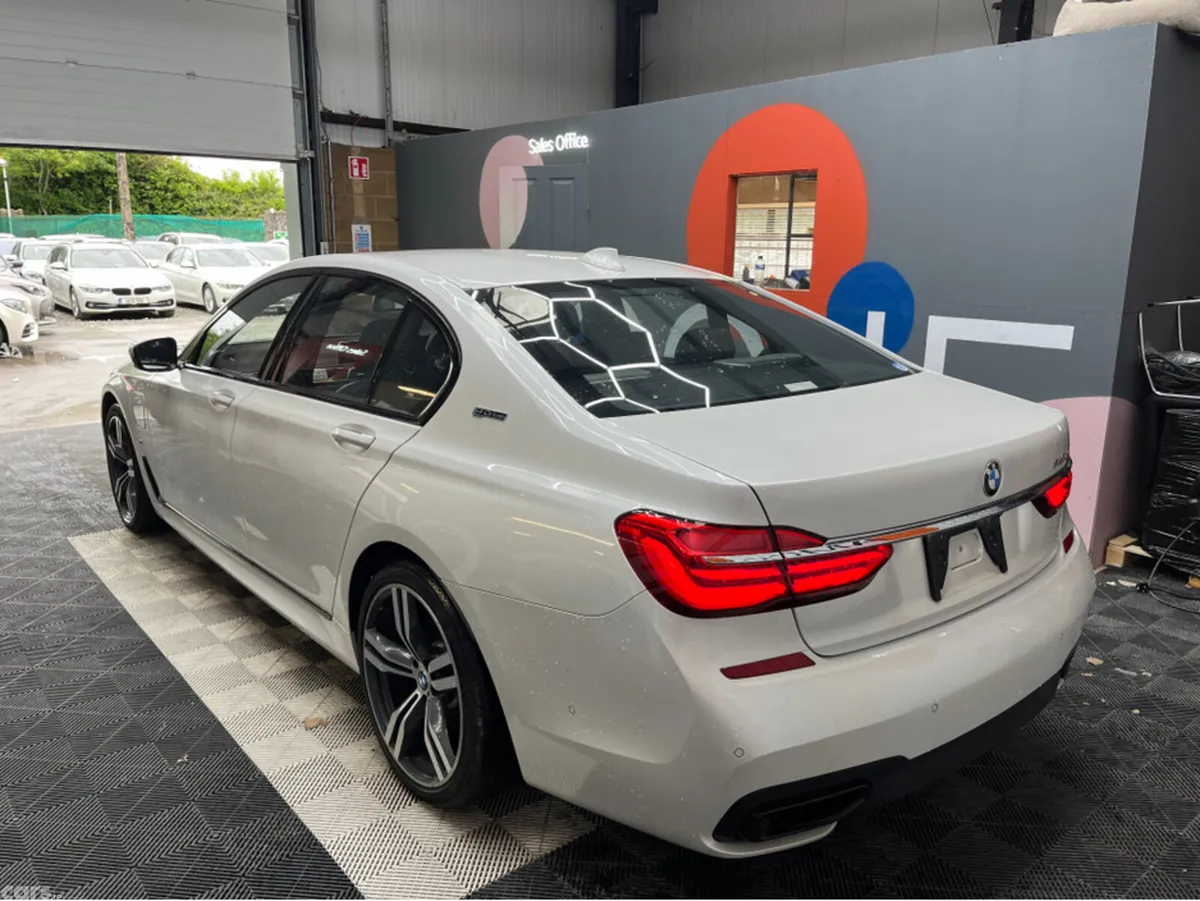 BMW 7-Series Saloon, Petrol Plug-in Hybrid, 2016, White