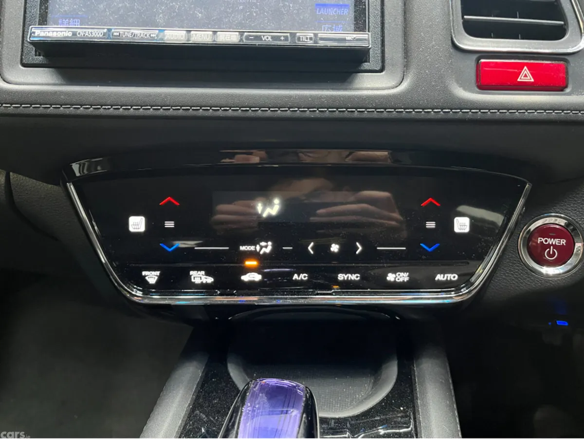 Honda Vezel SUV, Petrol Hybrid, 2016, White