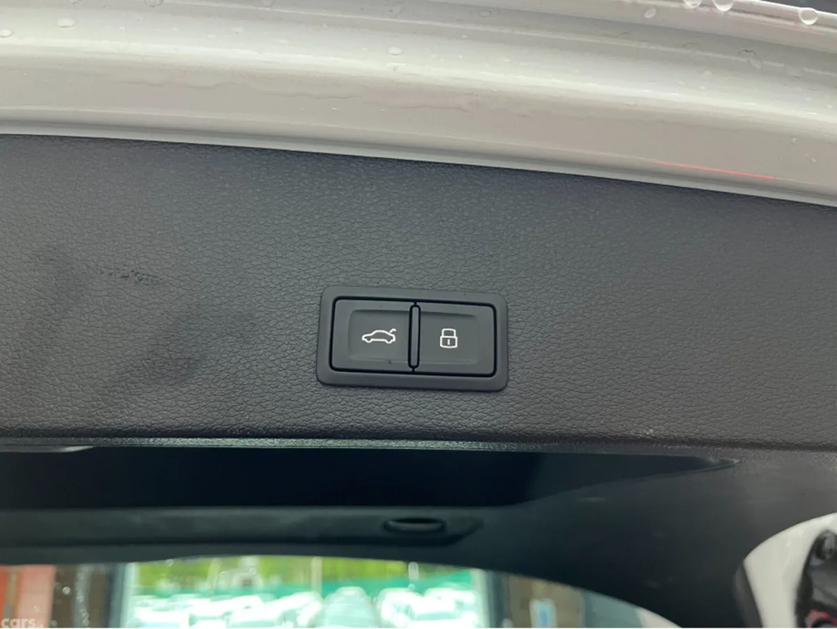 Audi Q2 SUV, Petrol, 2023, White