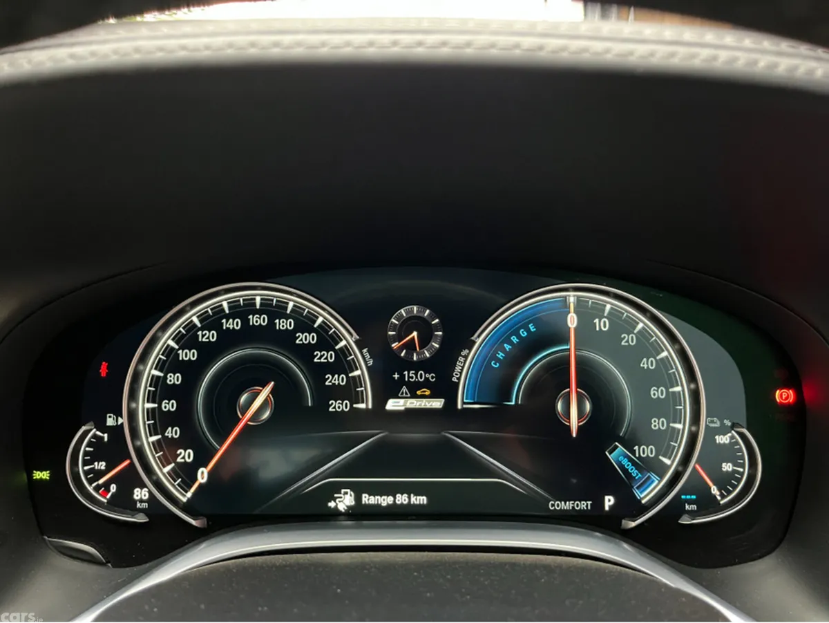 BMW 7-Series Saloon, Petrol Plug-in Hybrid, 2016, White
