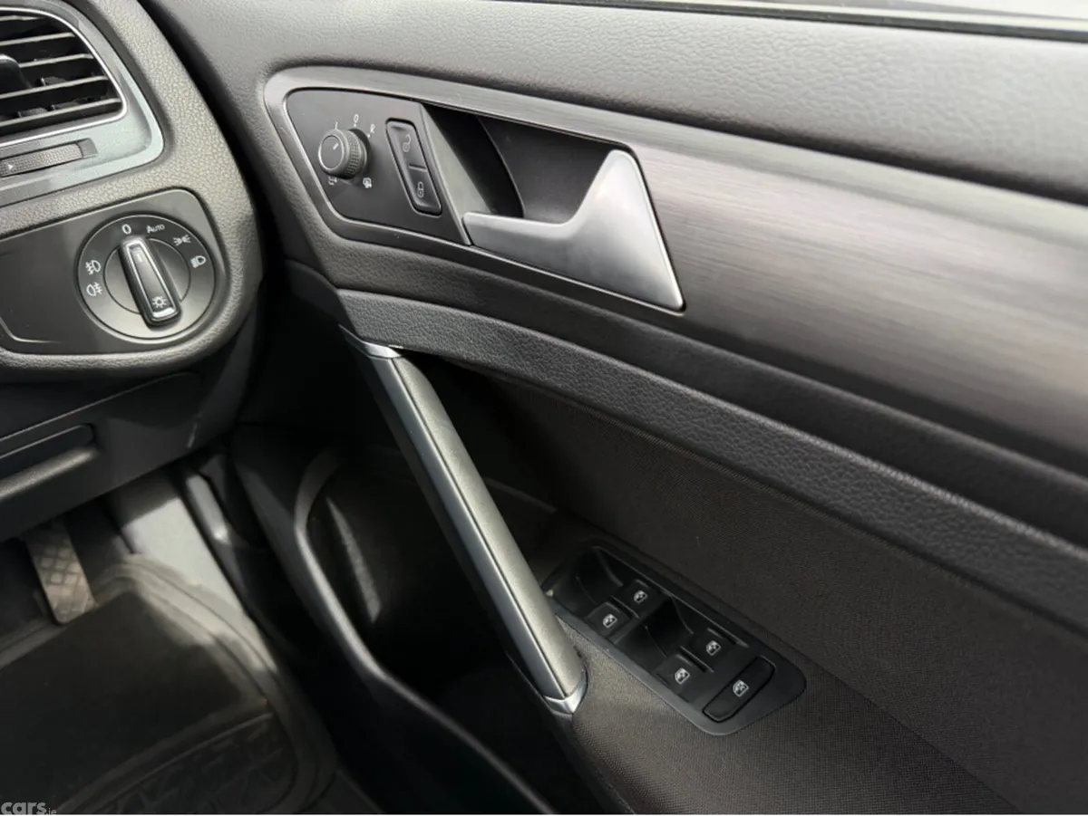 Volkswagen Golf Hatchback, Petrol, 2019, Blue