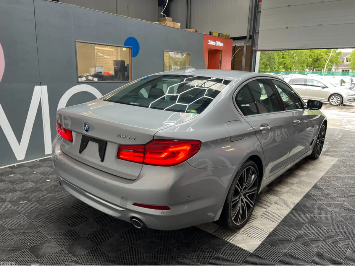 BMW 5-Series Saloon, Diesel, 2018, White
