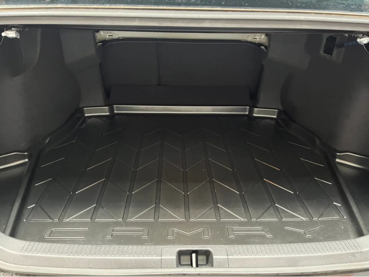 Toyota Camry Saloon, Petrol, 2023, Black