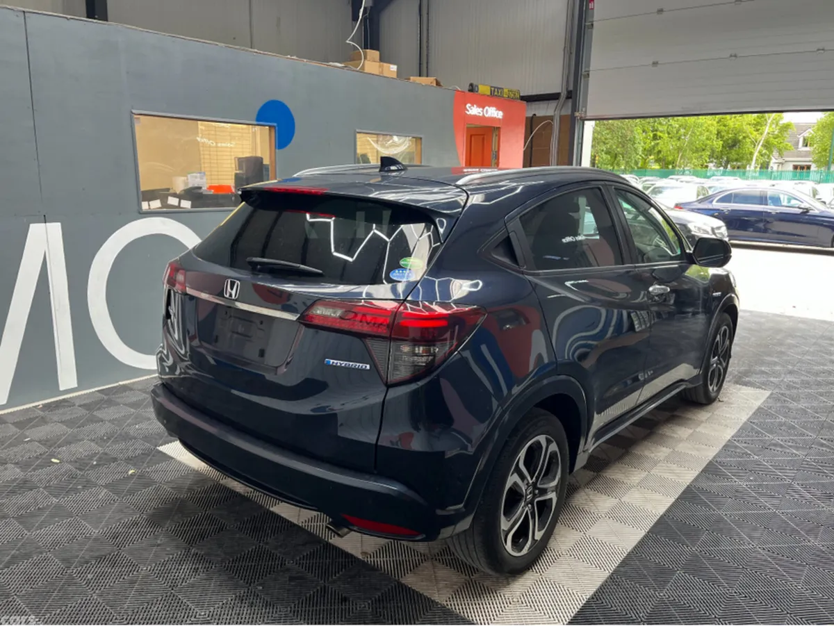 Honda Vezel SUV, Petrol Hybrid, 2018, Black