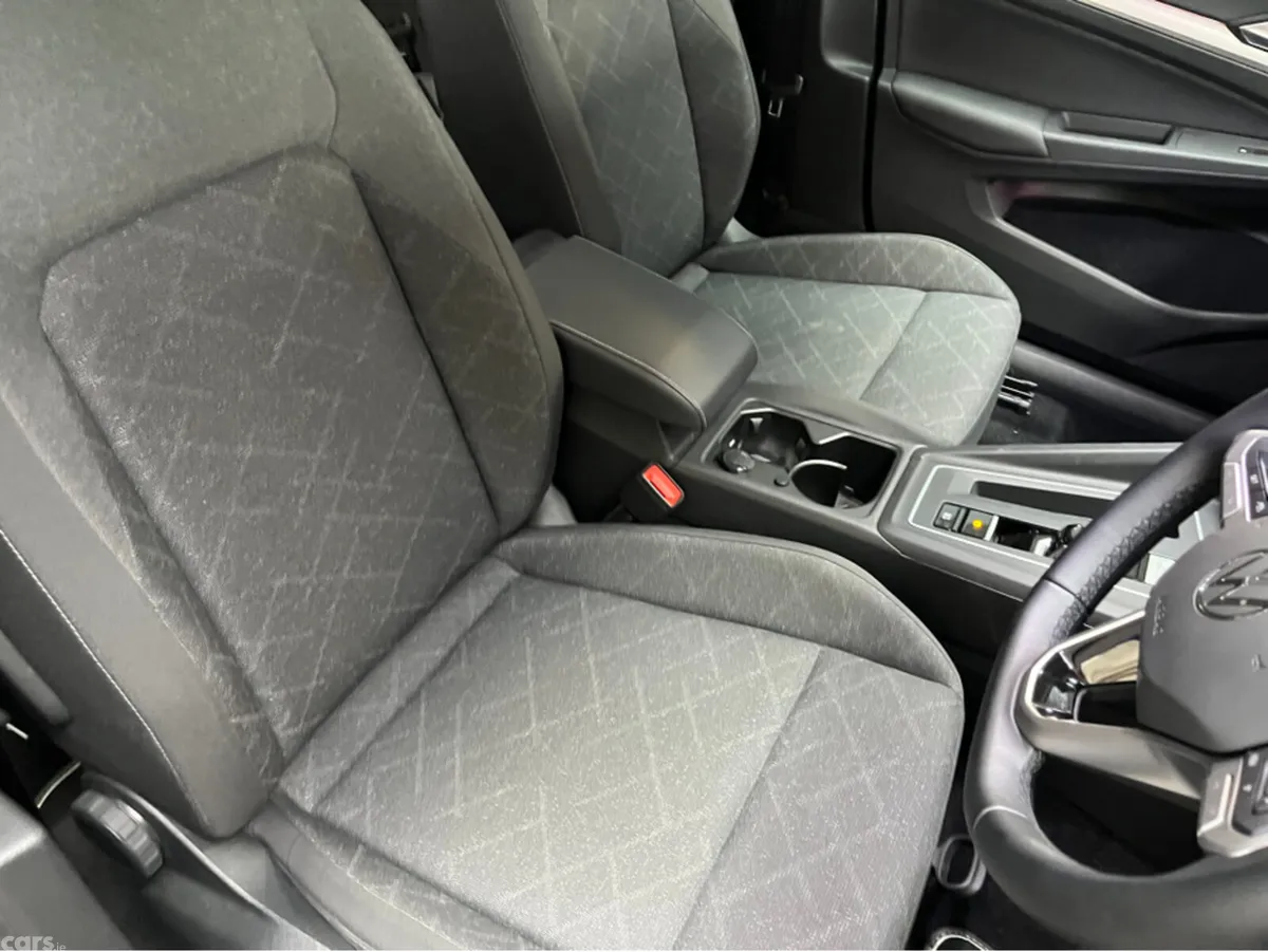 Volkswagen Golf Hatchback, Diesel, 2024, Black