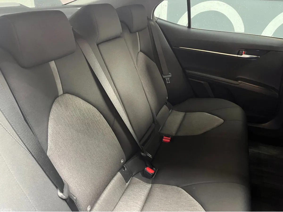Toyota Camry Saloon, Petrol, 2023, White