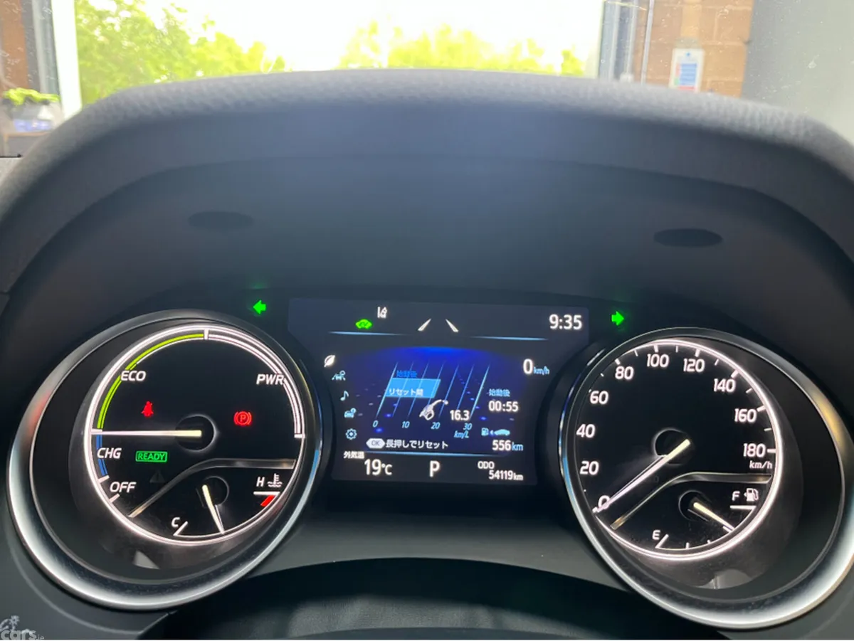 Toyota Camry Saloon, Petrol, 2023, White