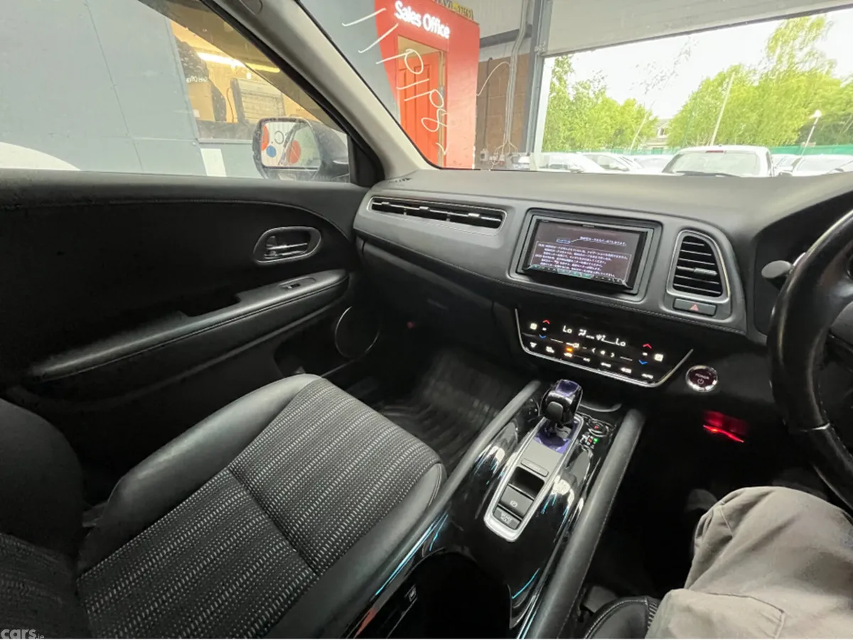 Honda Vezel SUV, Petrol Hybrid, 2018, Black