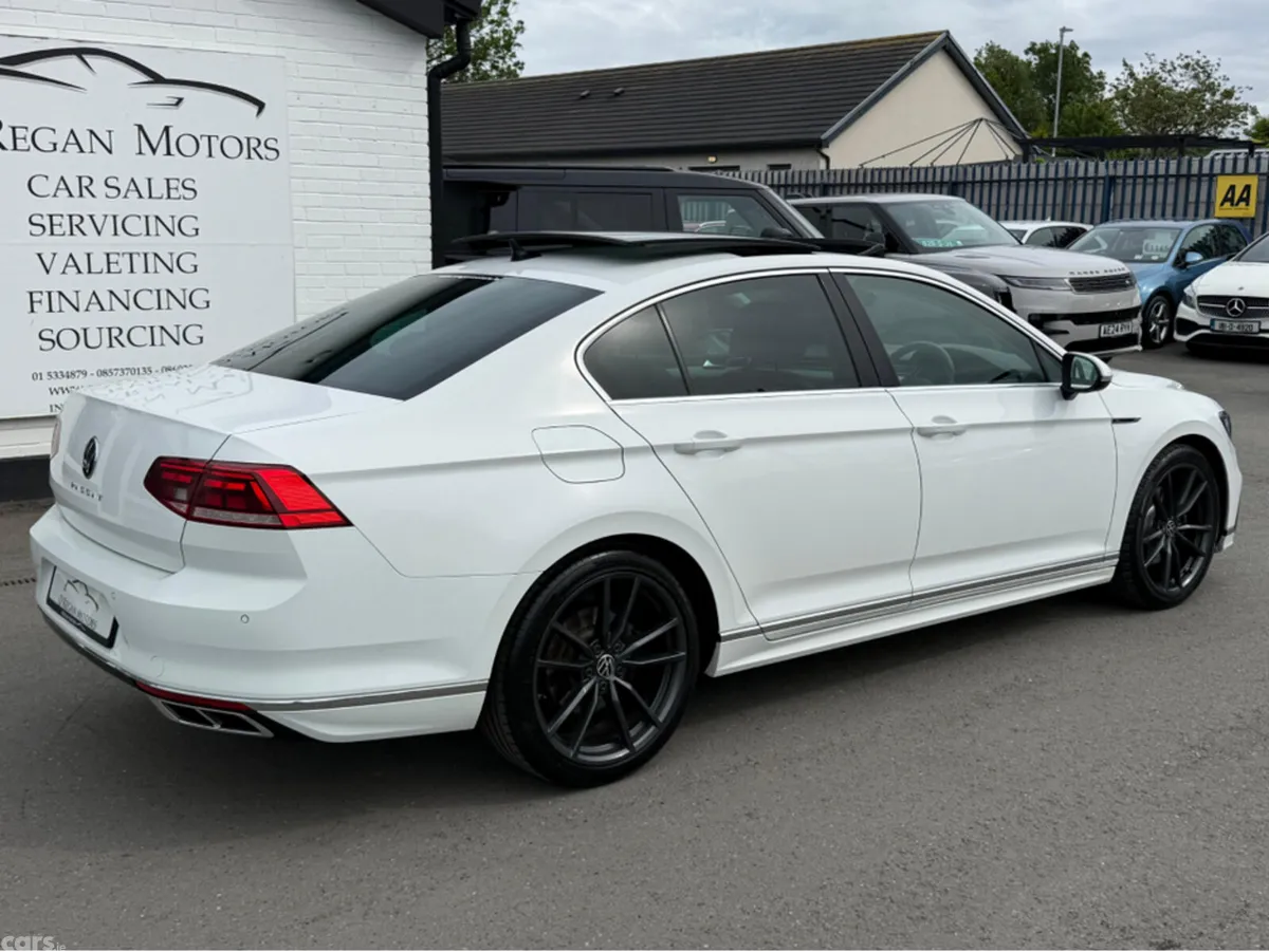 Volkswagen Passat Saloon, Diesel, 2022, White