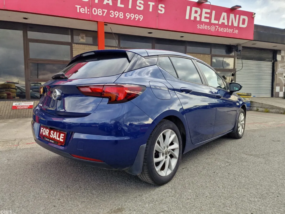 Opel Astra Hatchback, Diesel, 2020, Blue