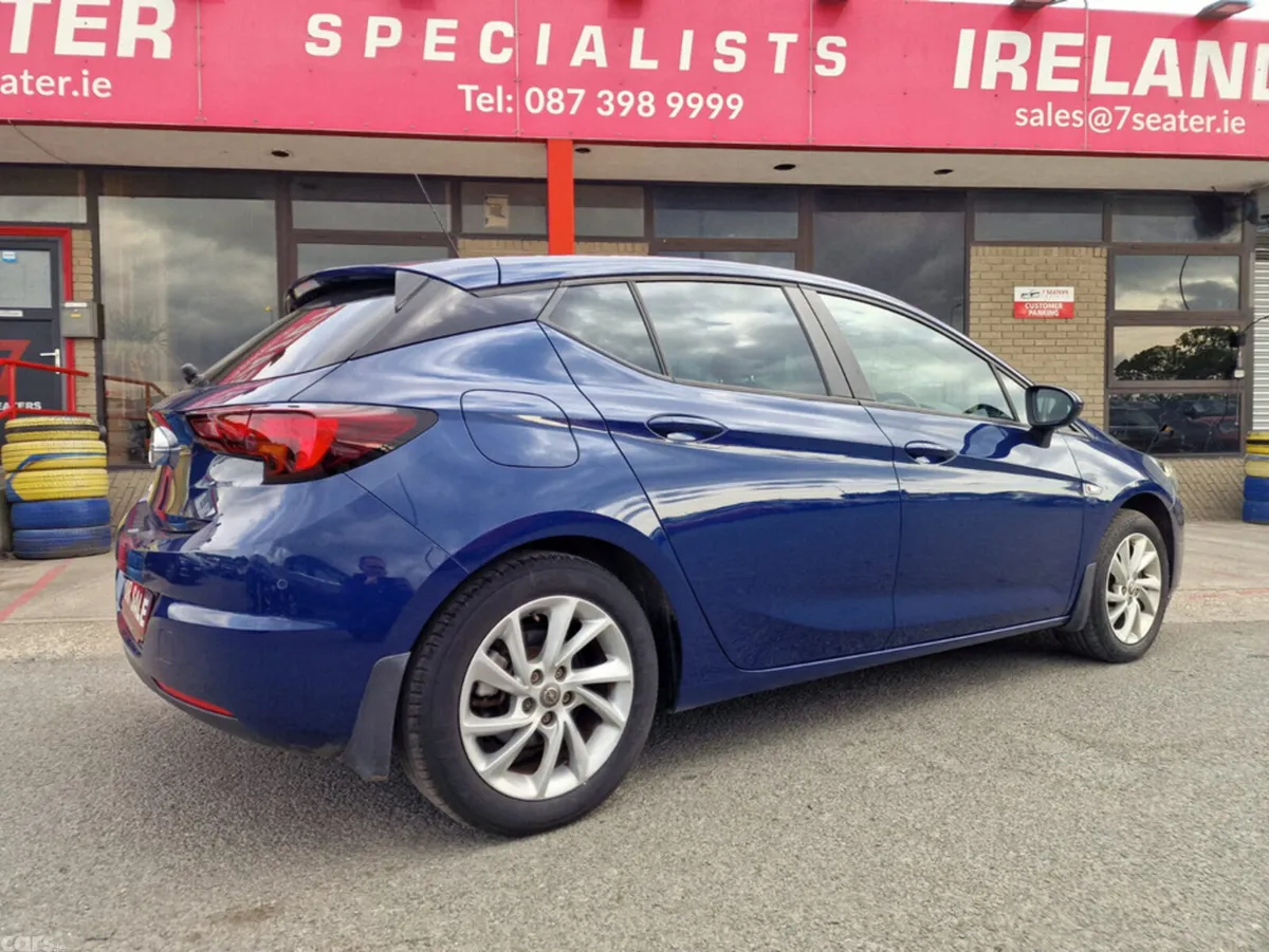 Opel Astra Hatchback, Diesel, 2020, Blue