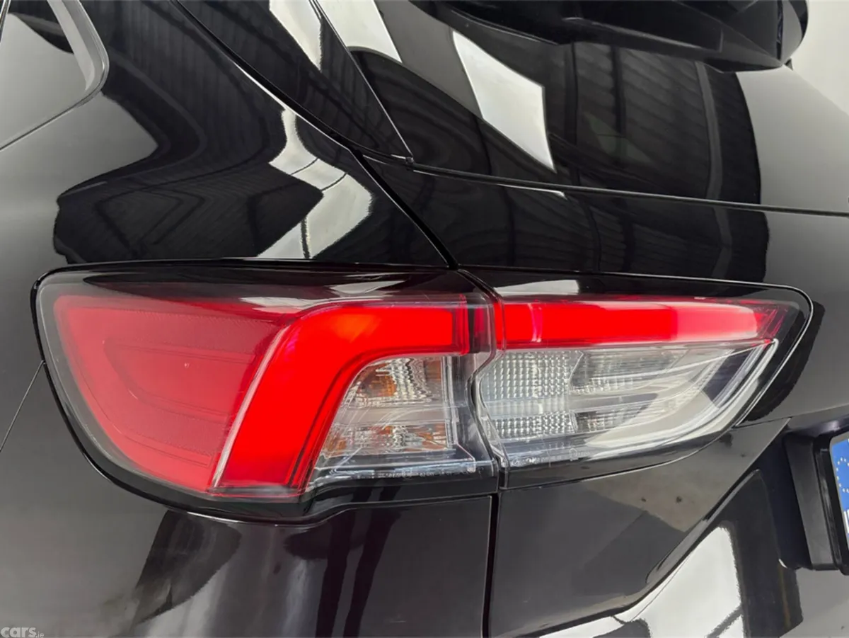 Ford Kuga MPV, Diesel, 2021, Black
