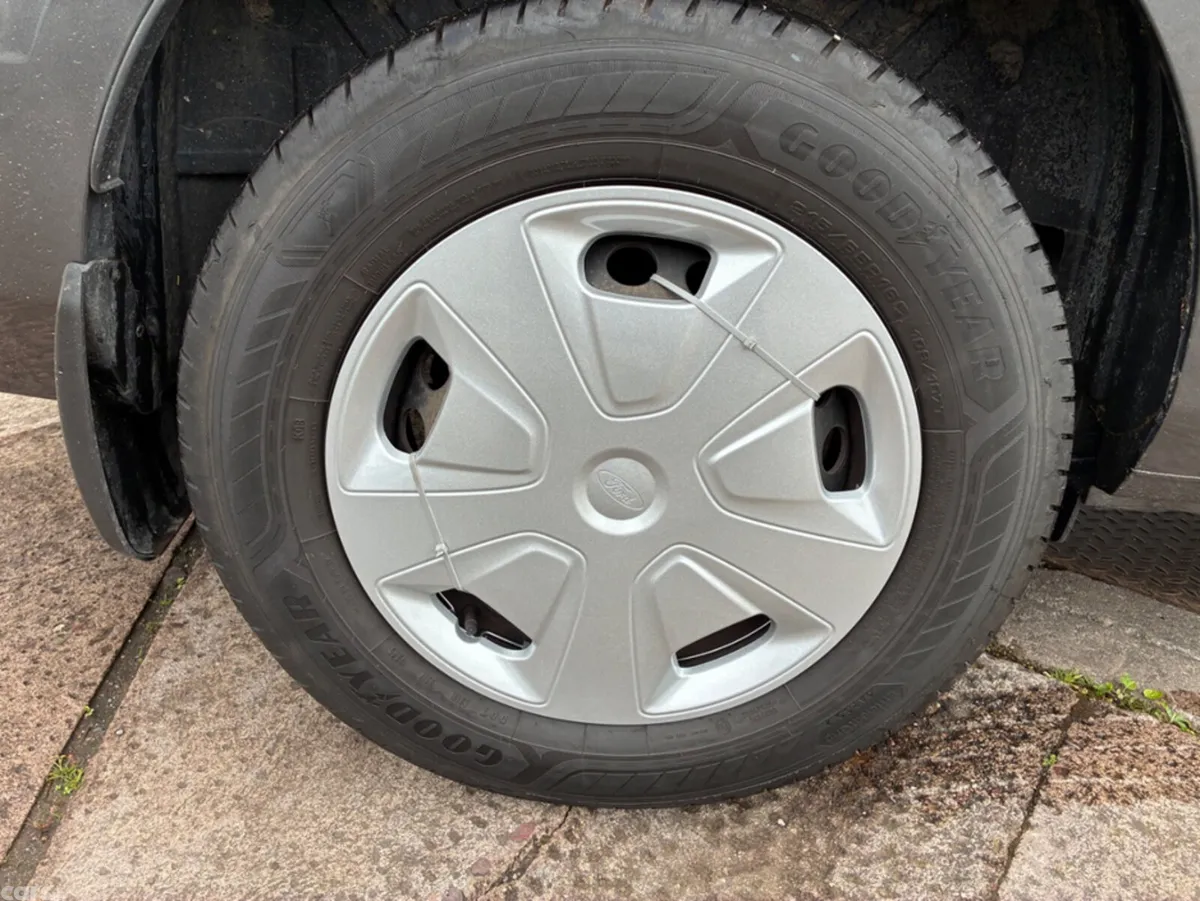 Ford Transit Hatchback, Diesel, 2021, Grey
