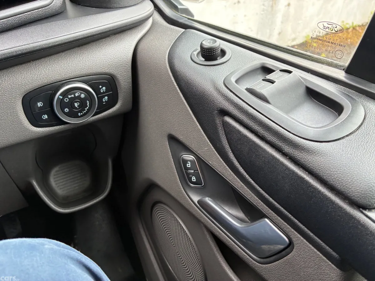 Ford Transit Hatchback, Diesel, 2021, Grey