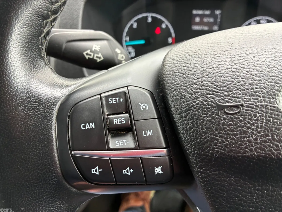 Ford Transit Hatchback, Diesel, 2021, Grey