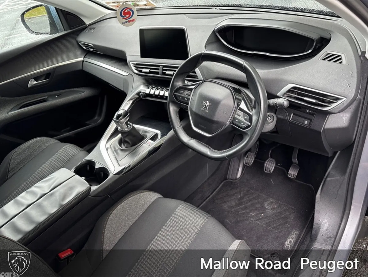 Peugeot 3008 SUV, Petrol, 2018, Grey