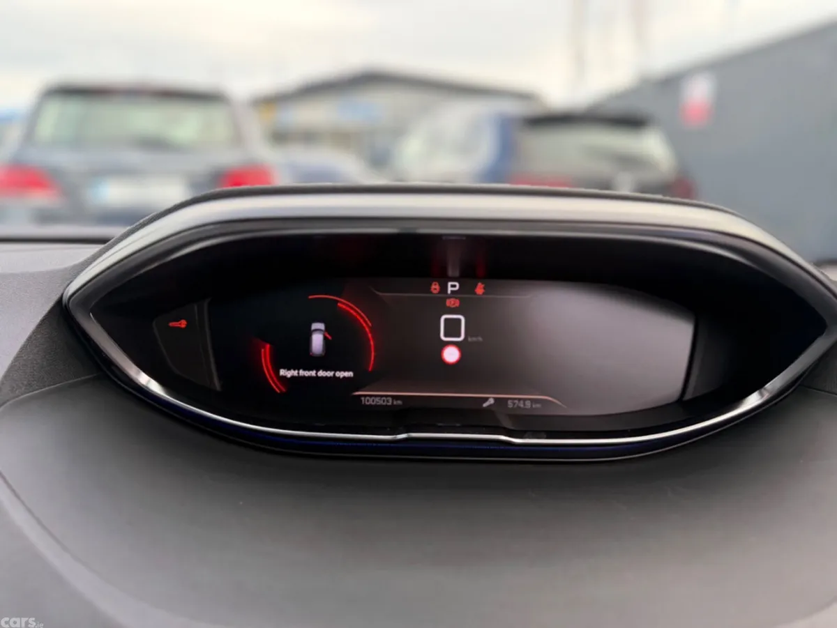 Peugeot 3008 SUV, Diesel, 2021, White
