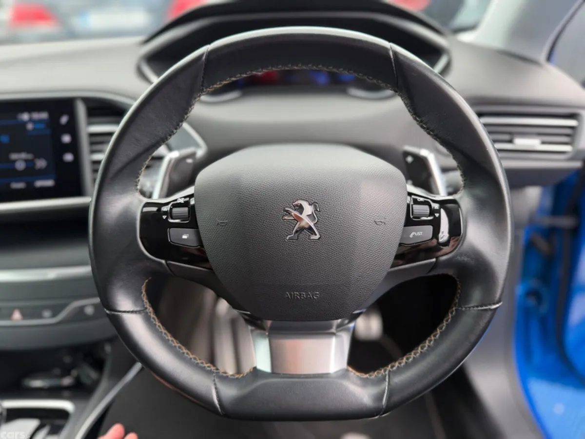 Peugeot 308 Hatchback, Diesel, 2021, Blue