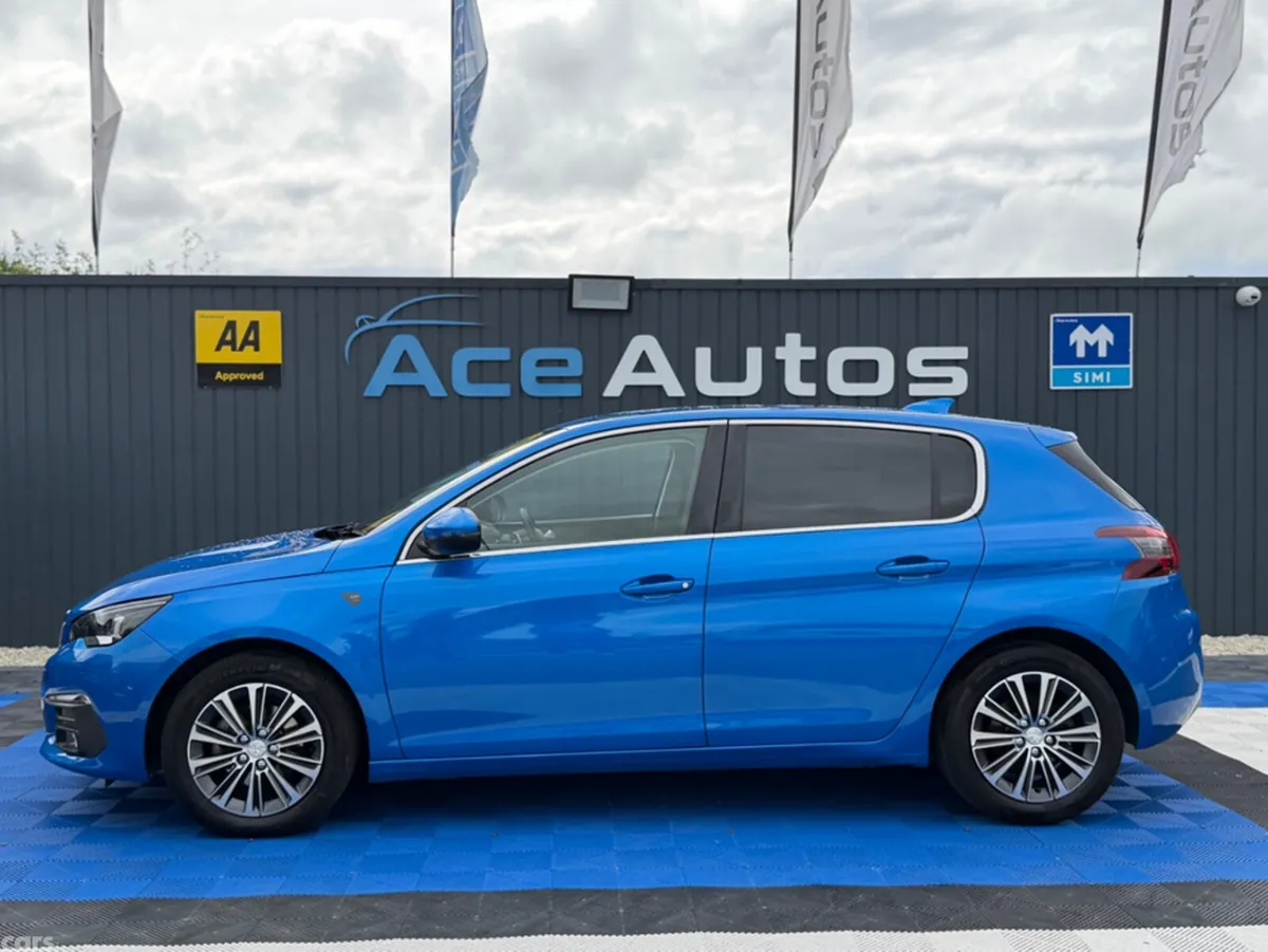 Peugeot 308 Hatchback, Diesel, 2021, Blue