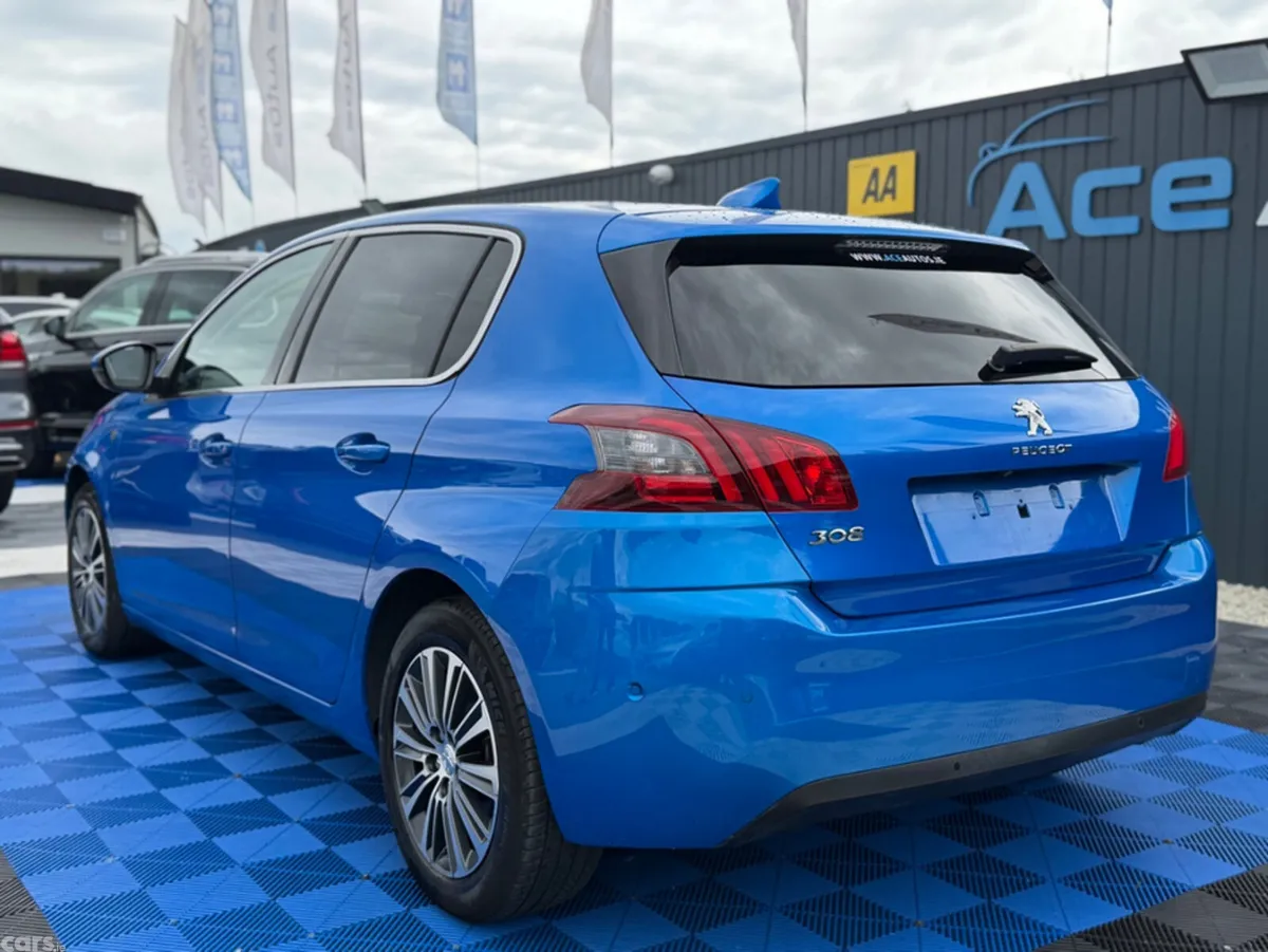 Peugeot 308 Hatchback, Diesel, 2021, Blue