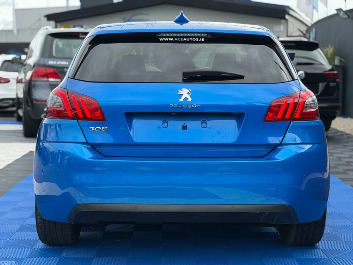 Peugeot 308 Hatchback, Diesel, 2021, Blue