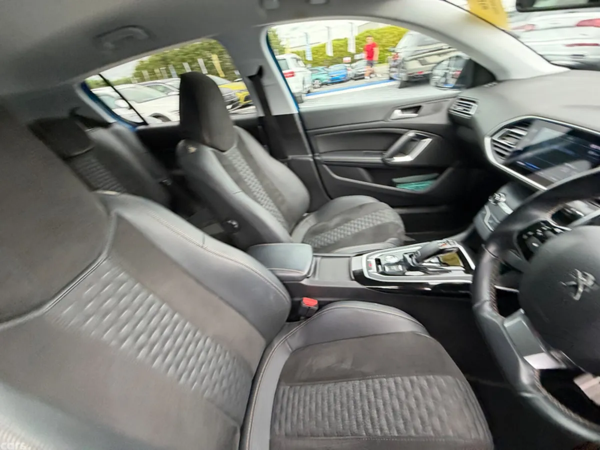 Peugeot 308 Hatchback, Diesel, 2021, Blue