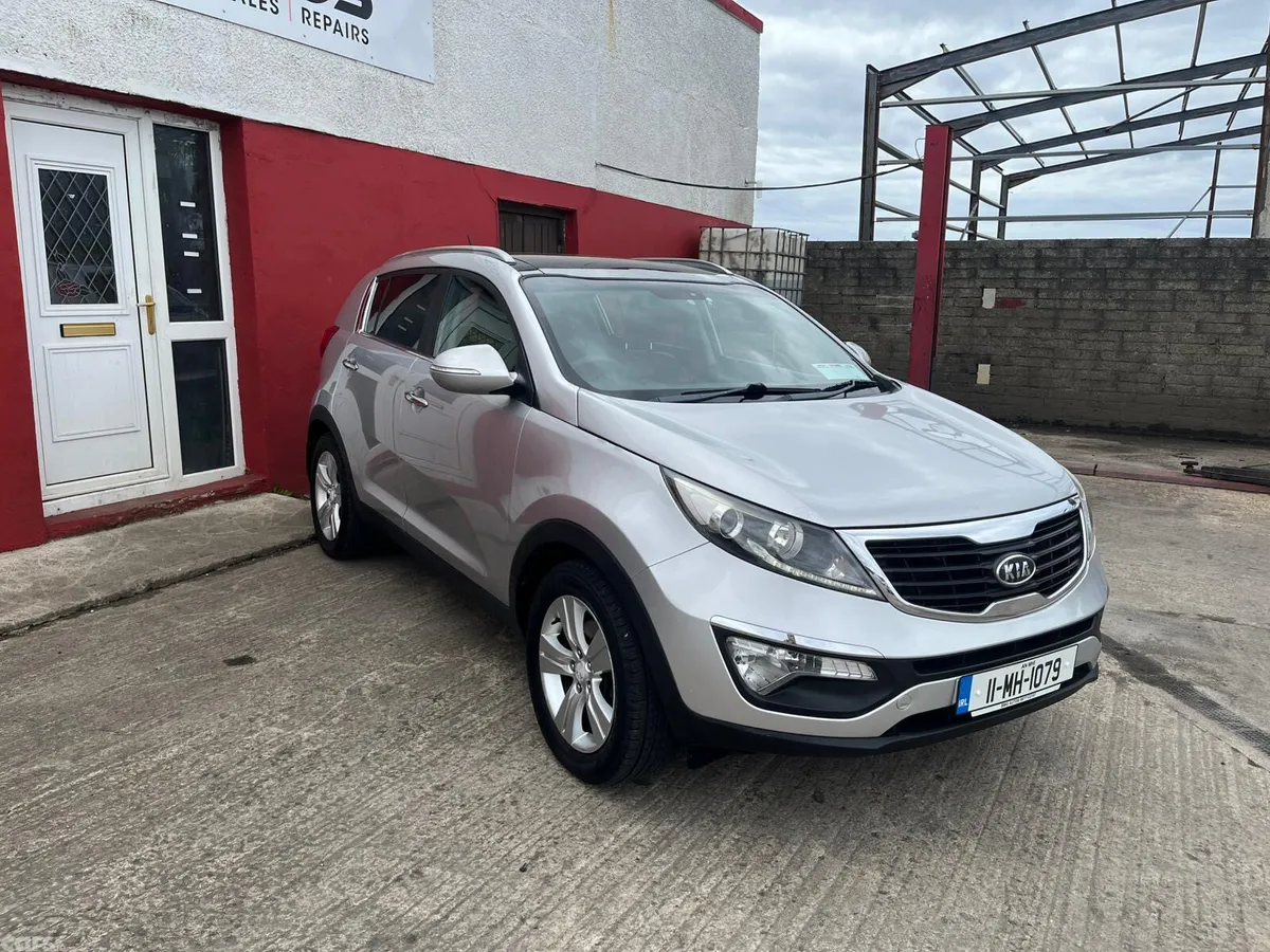 Kia Sportage SUV, Diesel, 2011, Silver