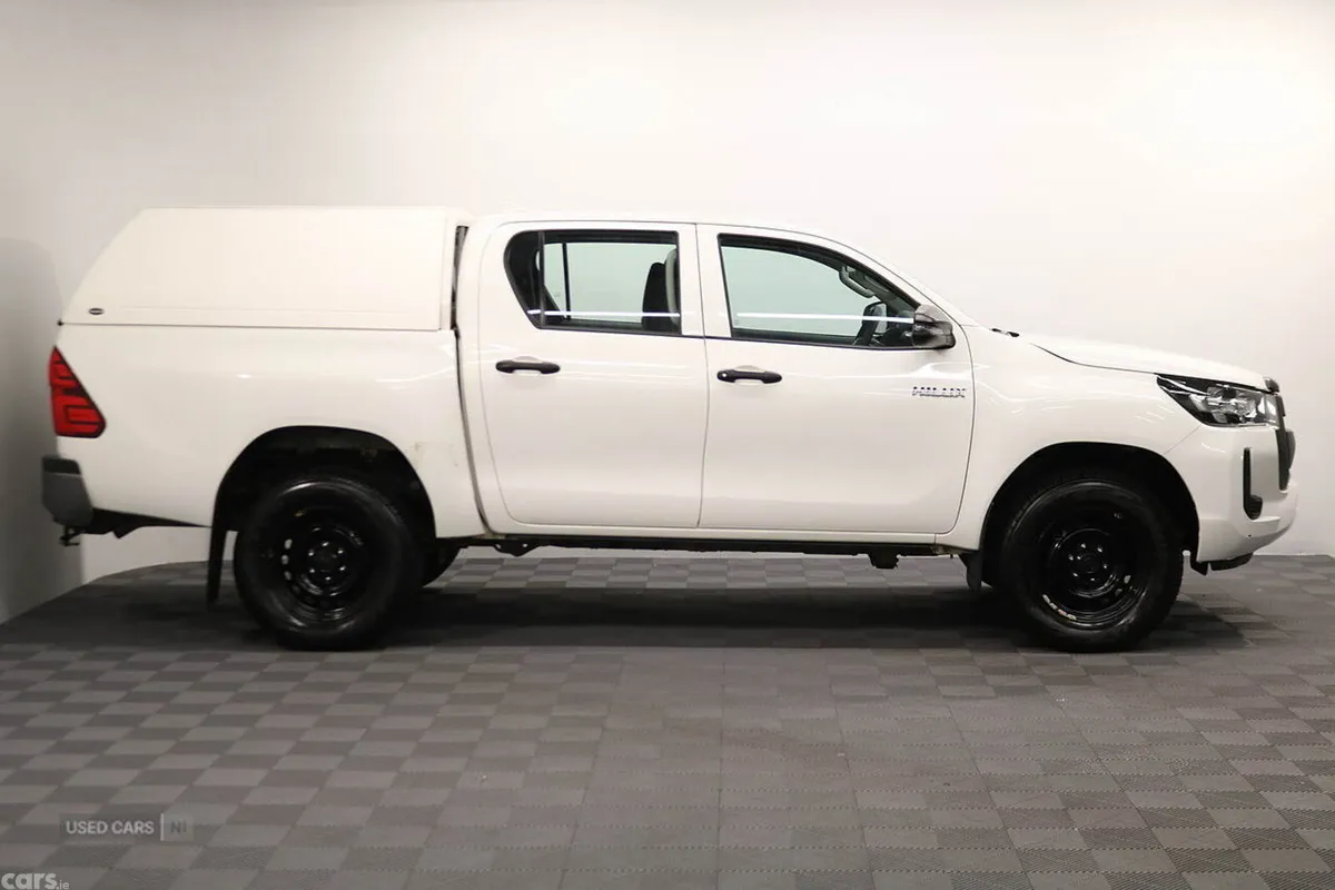 Toyota Hilux Pick Up, Diesel, 2022, White