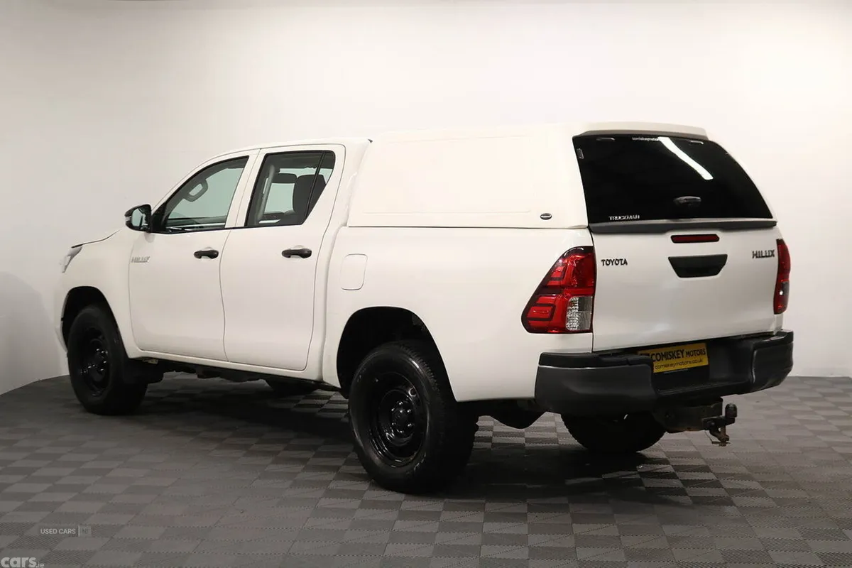 Toyota Hilux Pick Up, Diesel, 2022, White