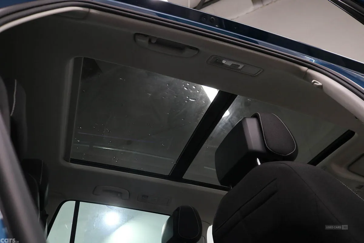 Volkswagen Tiguan SUV, Petrol Hybrid, 2023, Blue