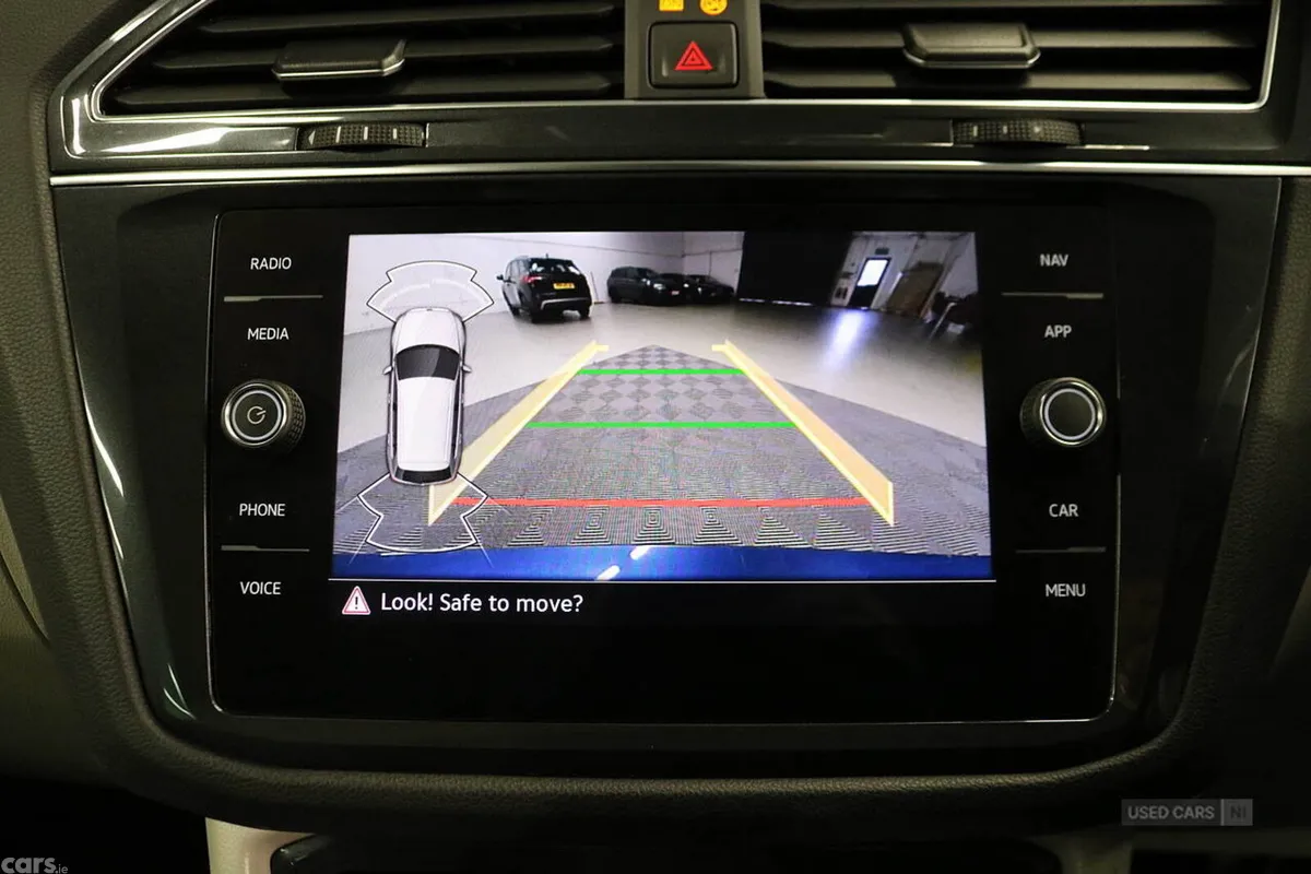 Volkswagen Tiguan SUV, Petrol Hybrid, 2023, Blue