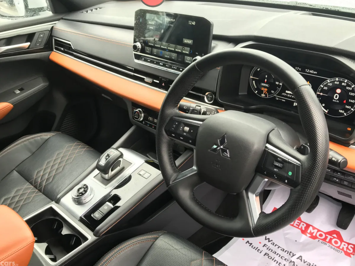 Mitsubishi Outlander SUV, Petrol Plug-in Hybrid, 2023, White