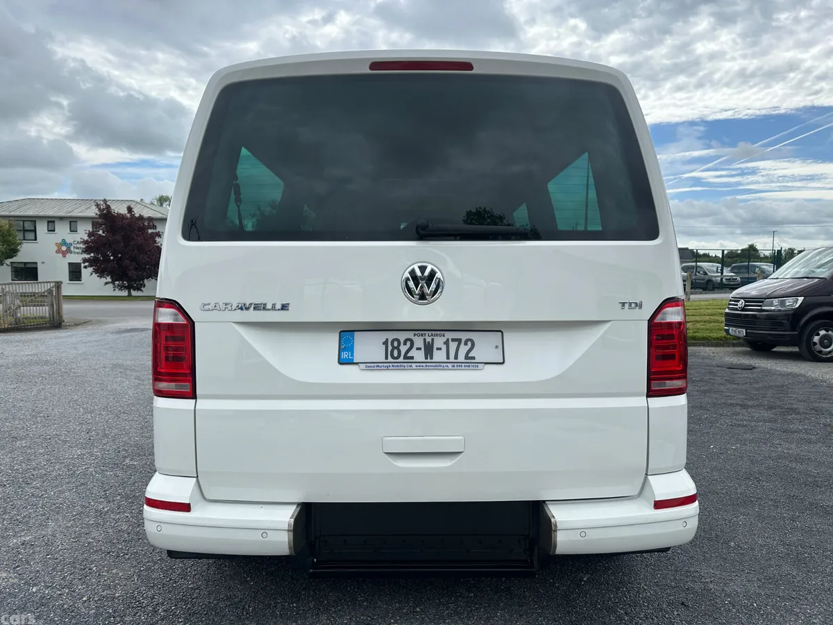 Volkswagen Caravelle MPV, Diesel, 2018, White