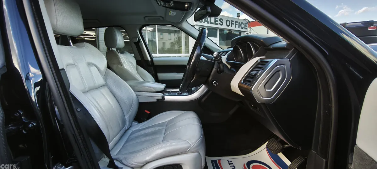 Land Rover Range Rover Sport SUV, Diesel, 2014, Black
