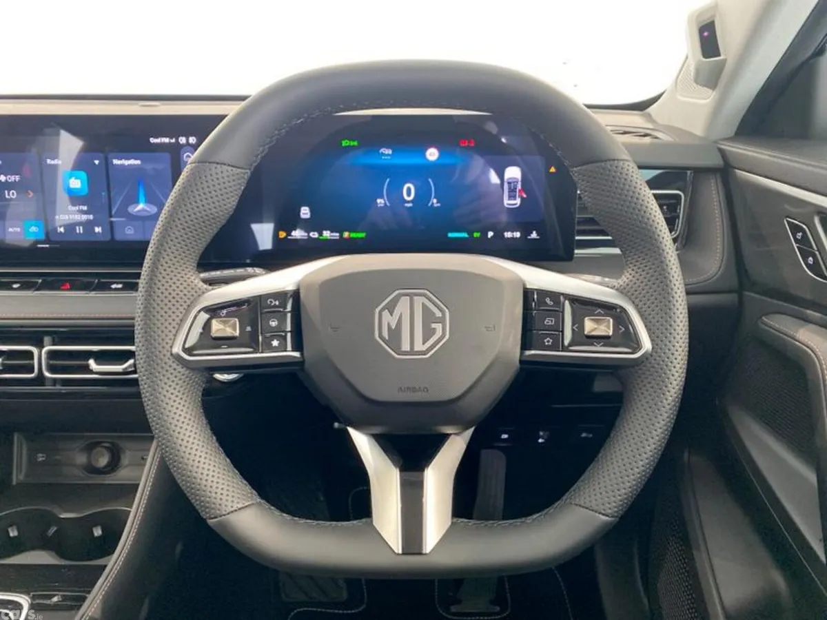 MG HS SUV, Petrol Hybrid, 2026, Black